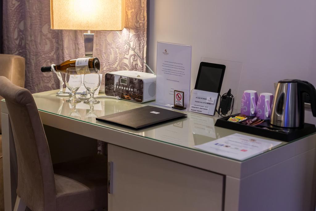 פיסקרדו Fiscardonna Luxury Suites מראה חיצוני תמונה